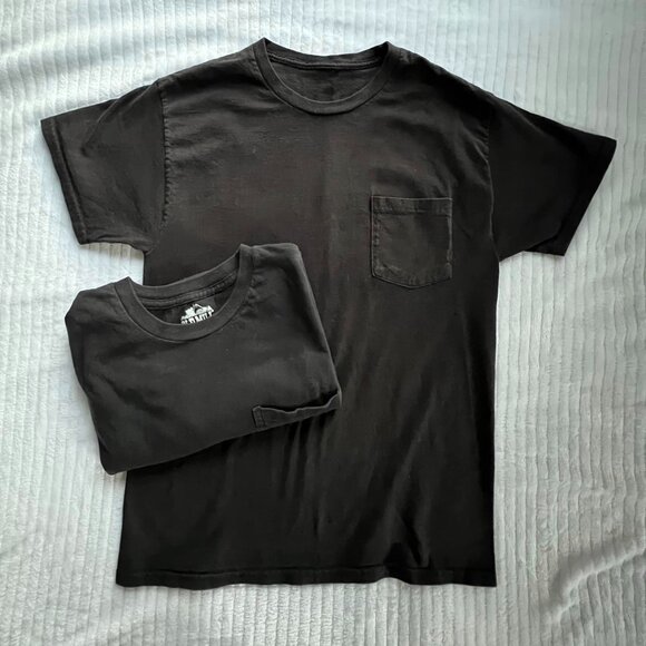 Men's Size Large Lot of Five (5) Short Sleeve Black Pocket Tees - Picture 4 of 10